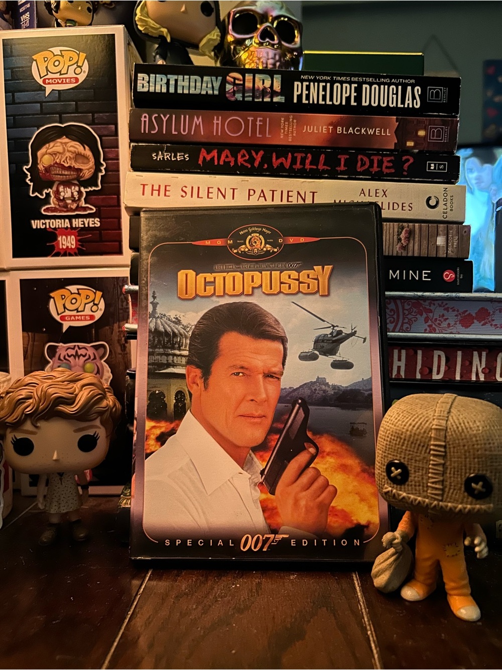 Octopussy Special 007 Edition DVD — Black Packaging